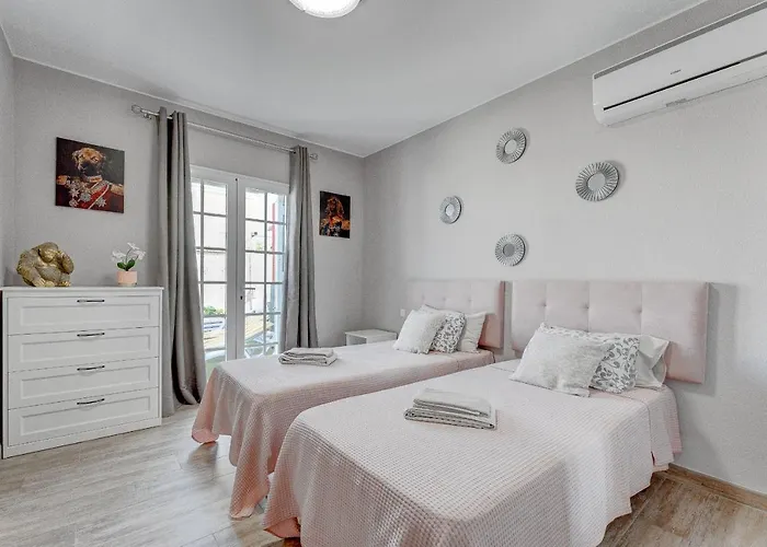 Palma Canarias Villa *